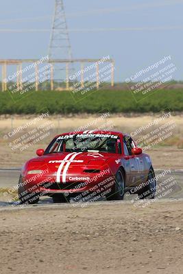 media/Apr-30-2022-CalClub SCCA (Sat) [[98b58ad398]]/Group 5/Race (Outside Grapevine)/